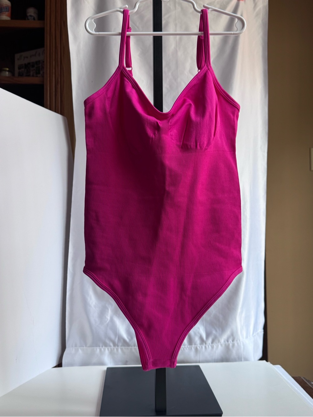 OQQ Ribbed Magenta Ribbed Scoop Neck Bodysuit size m